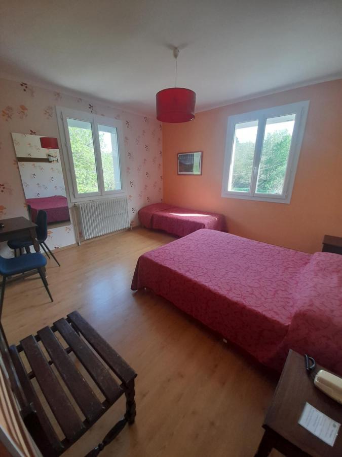Hotel Relais Du Bois Du Four Saint-Léons Esterno foto